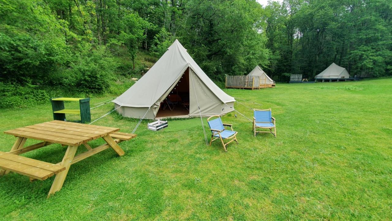 Belair Le Camping Hotell Champagnac-de-Bélair Eksteriør bilde